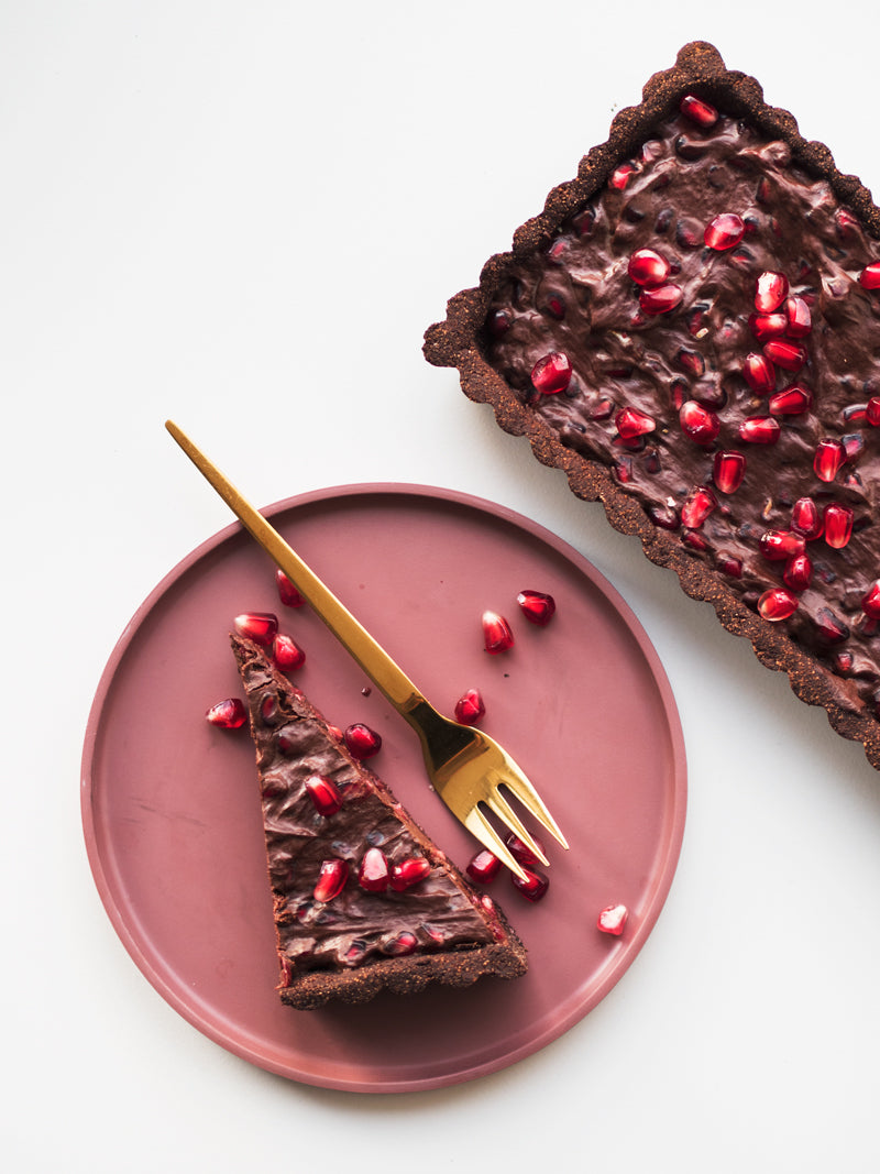 Chokoladetærte med granatæble