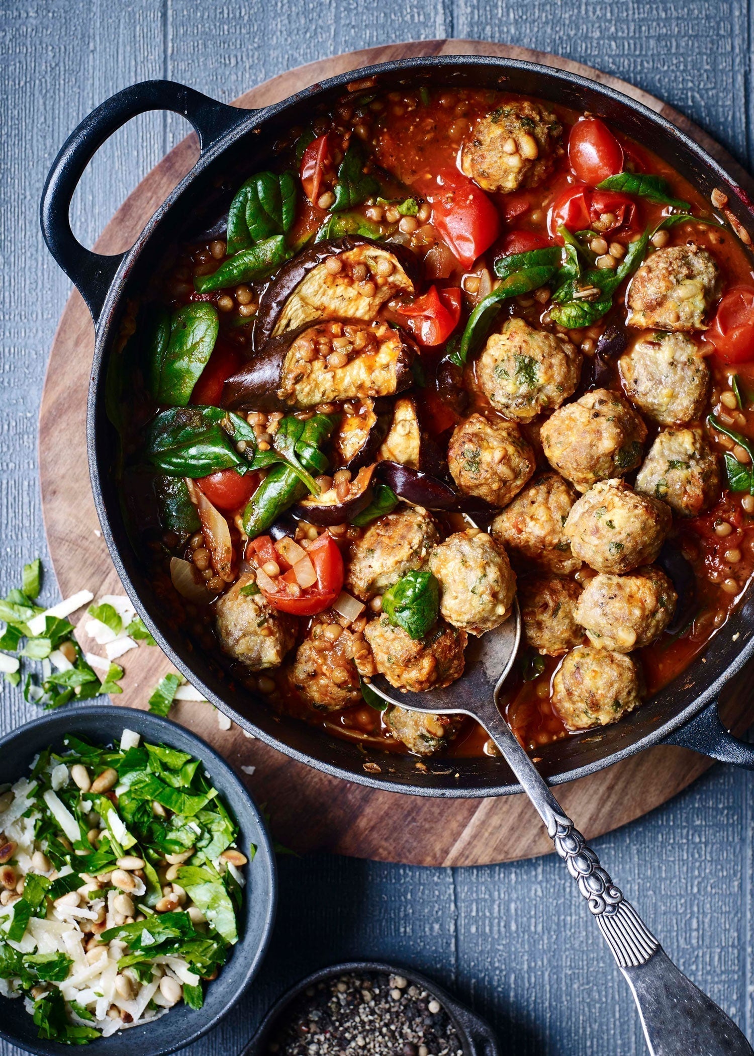 Linsegryde med kyllingekødboller