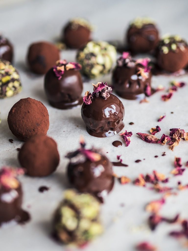 Sunde romkugler med sorte bønner