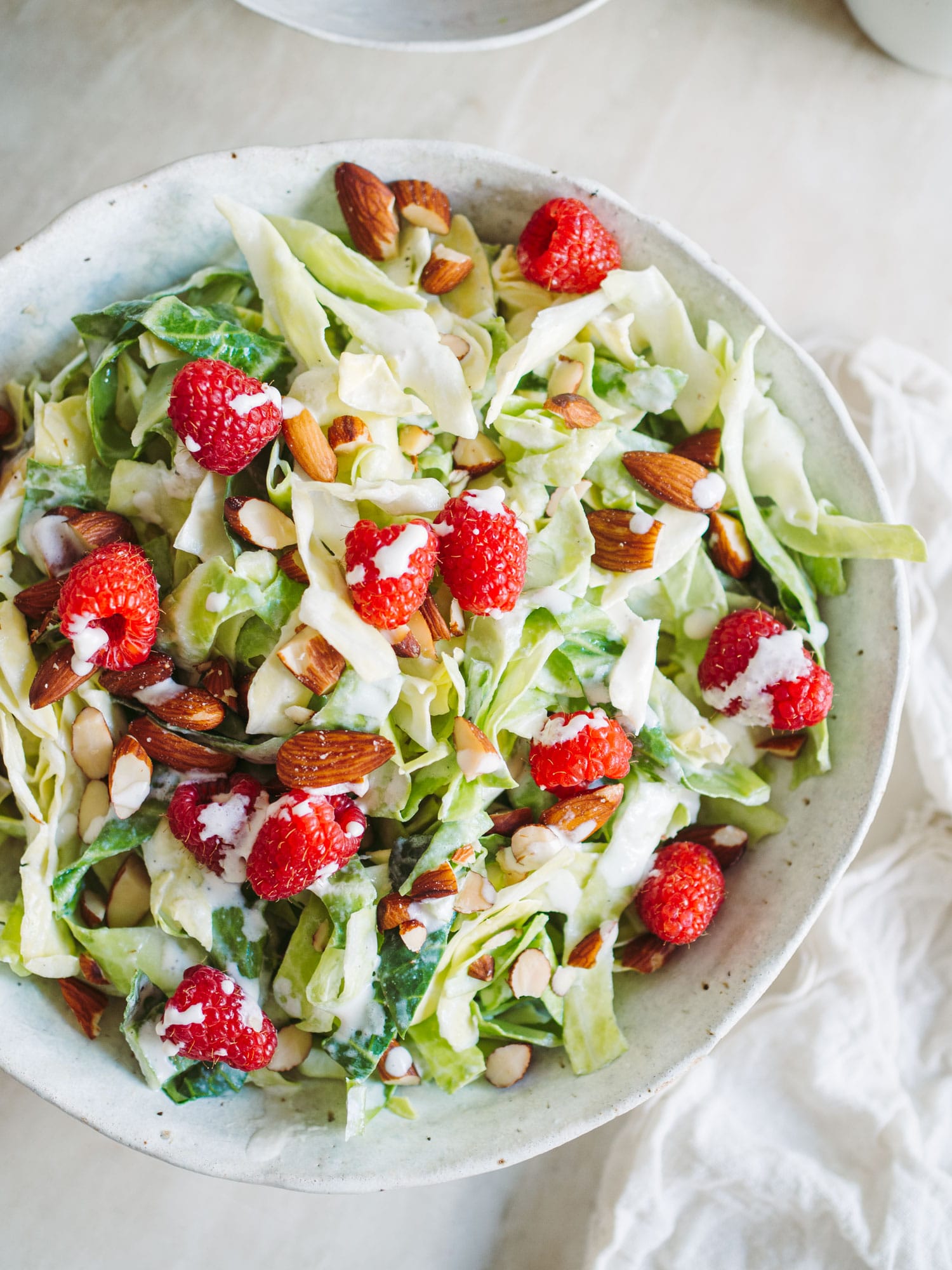 Spidskålssalat med mormordressing