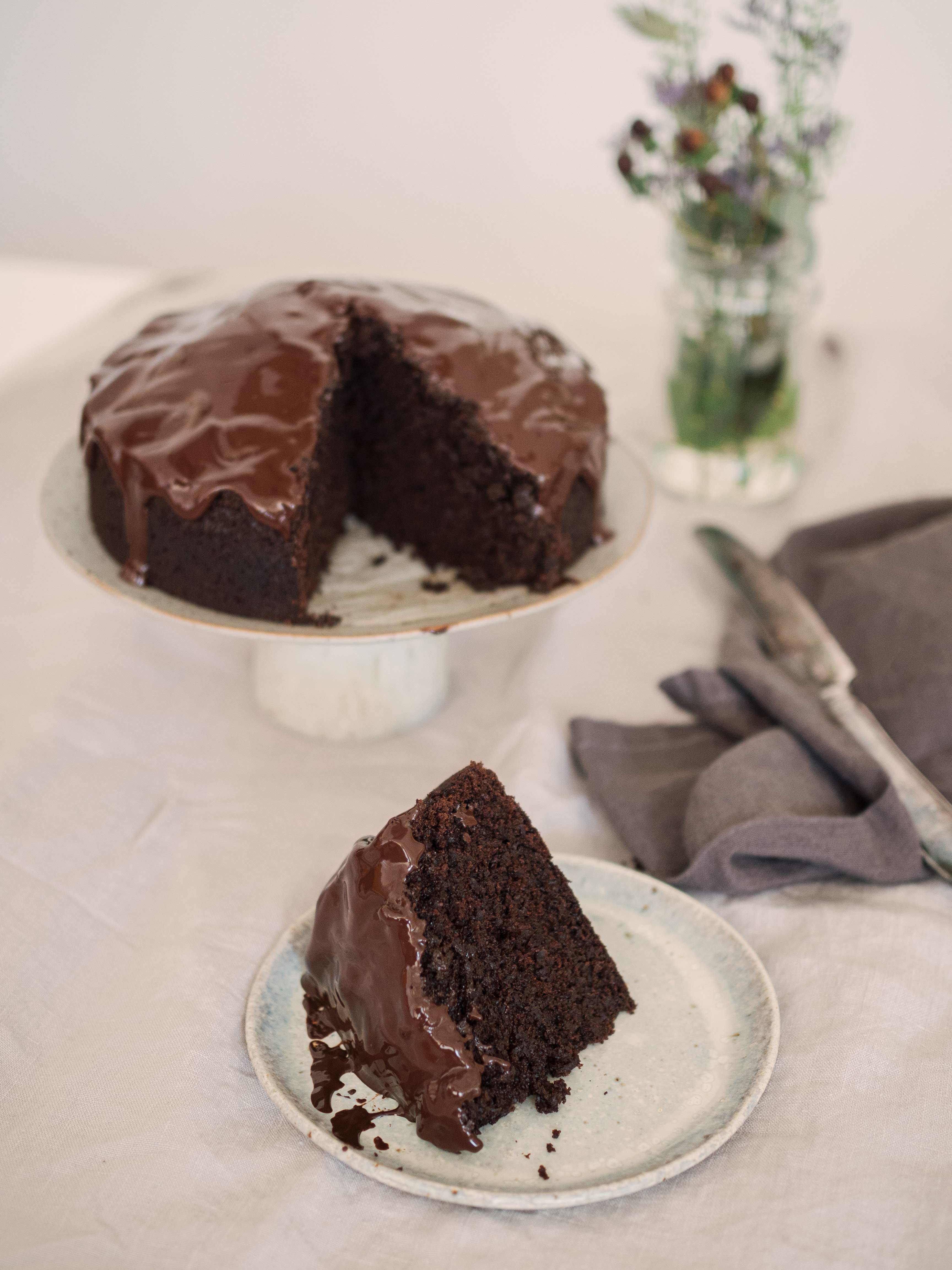 Rødbedekage med chokolade