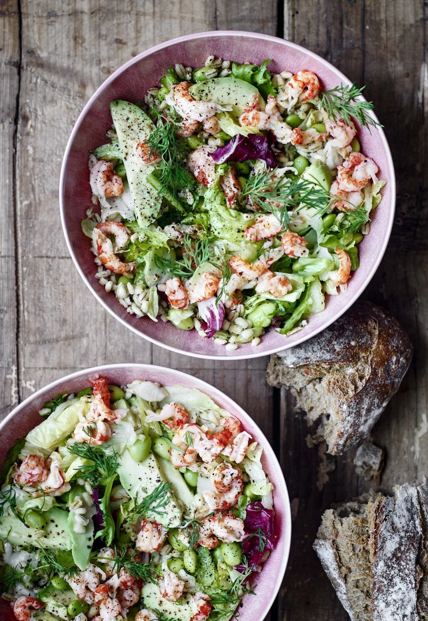 Salat med krebsehaler og perlespelt