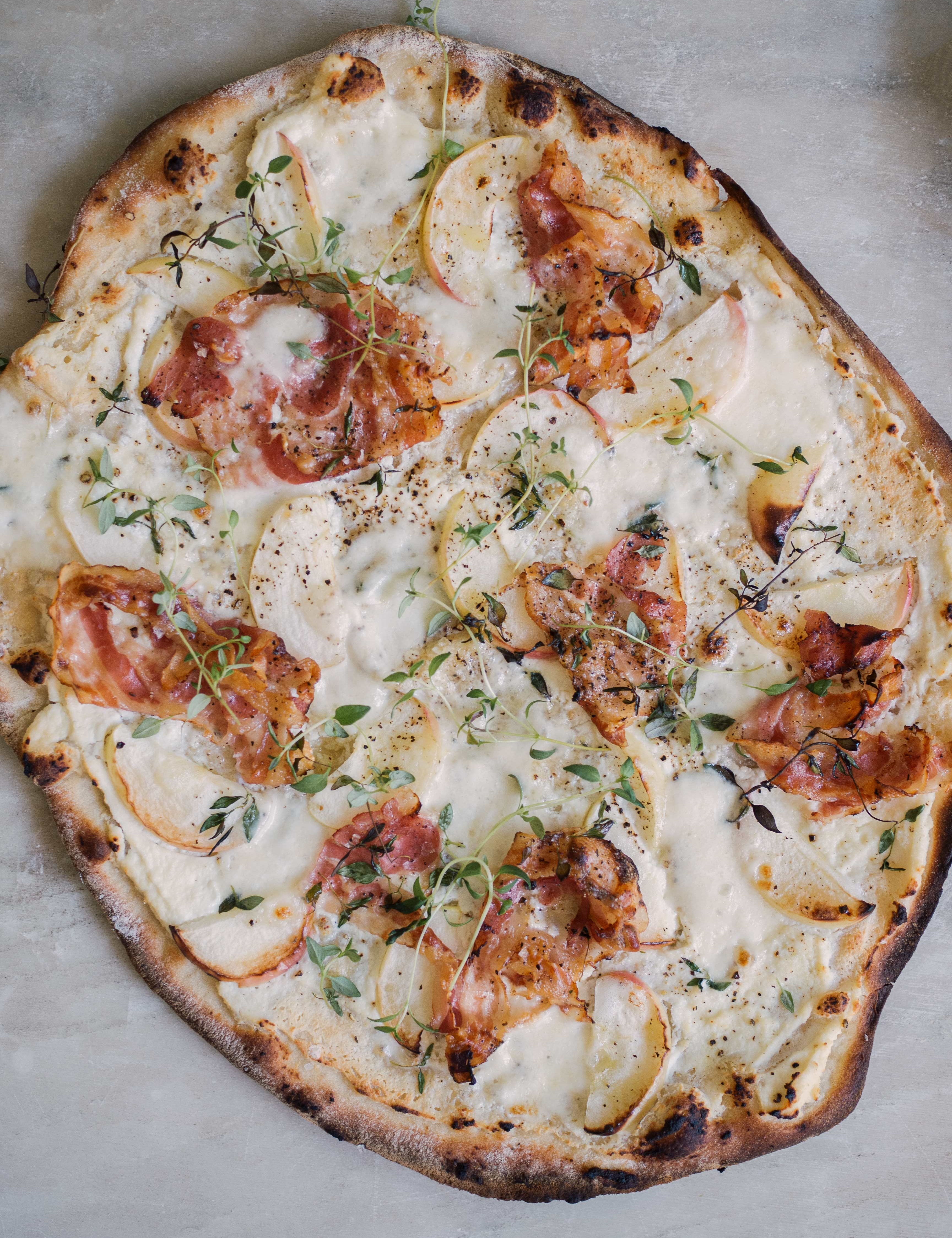 Pizza med æble