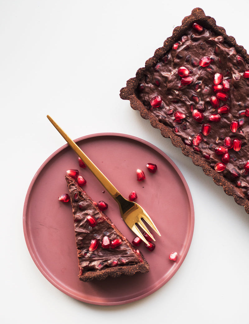 Chokoladetærte med granatæble