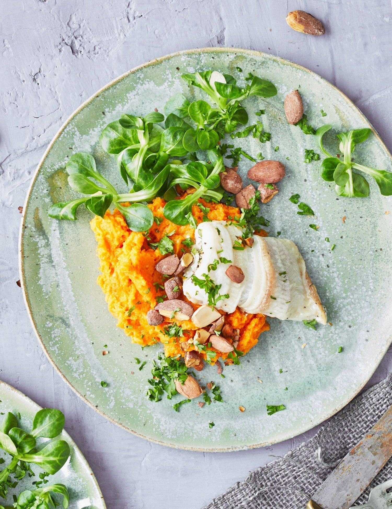 Dampet rødspætte med sød kartoffelmos