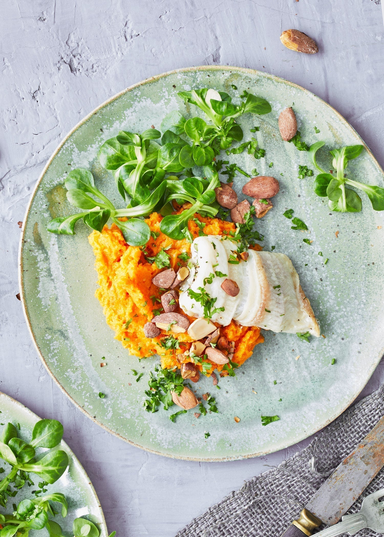 Dampet rødspætte med sød kartoffelmos