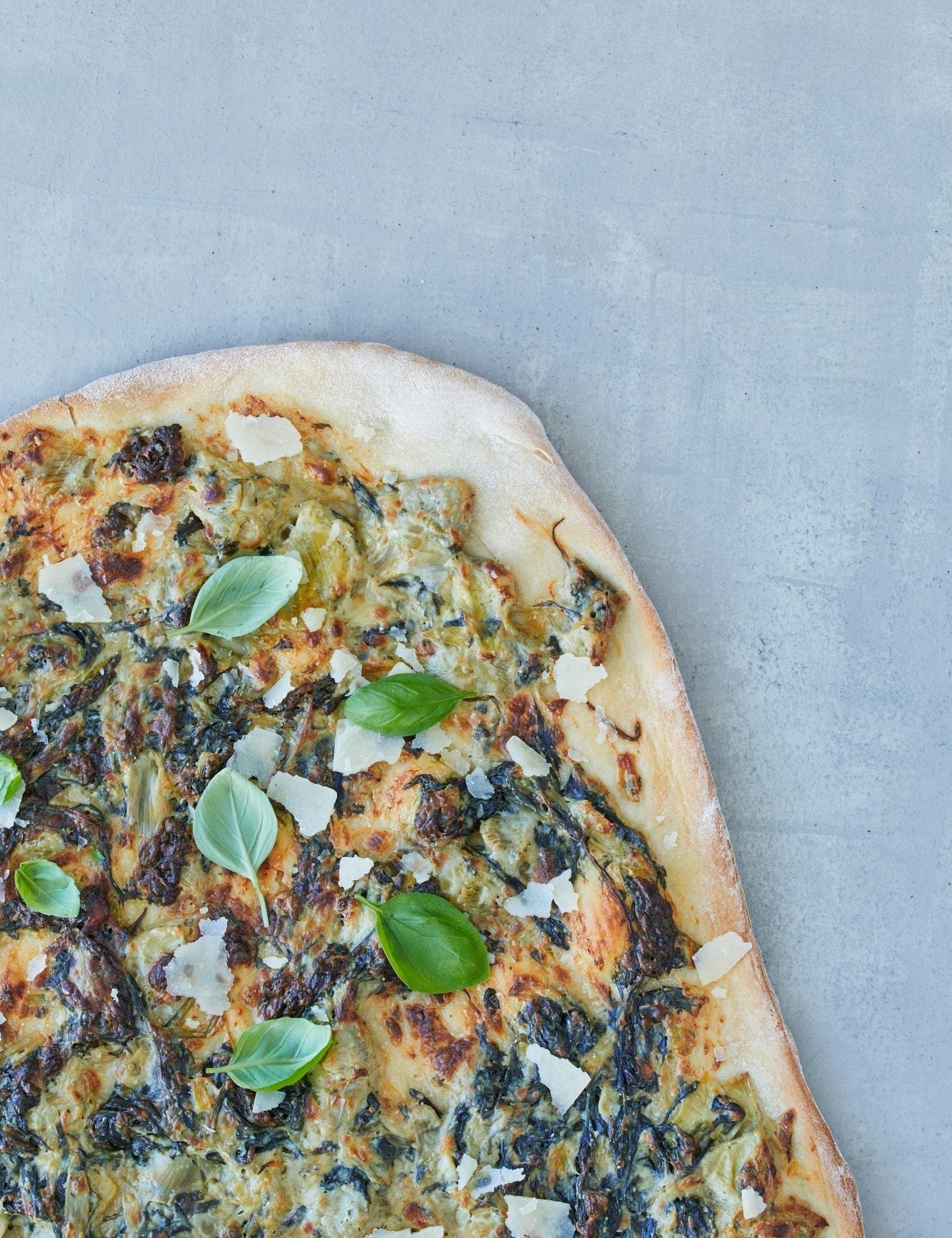 Grøn pizza med spinat & artiskok