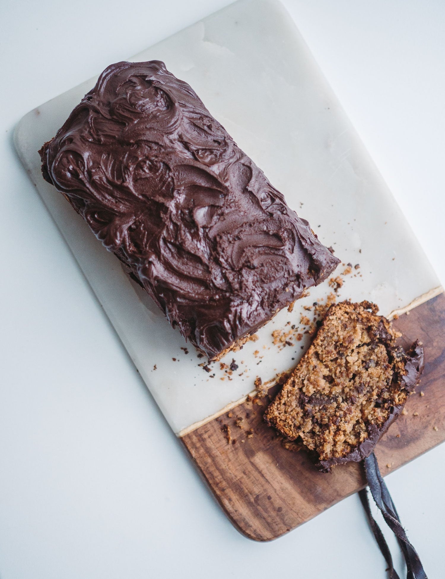 Krydderkage med tørret frugt