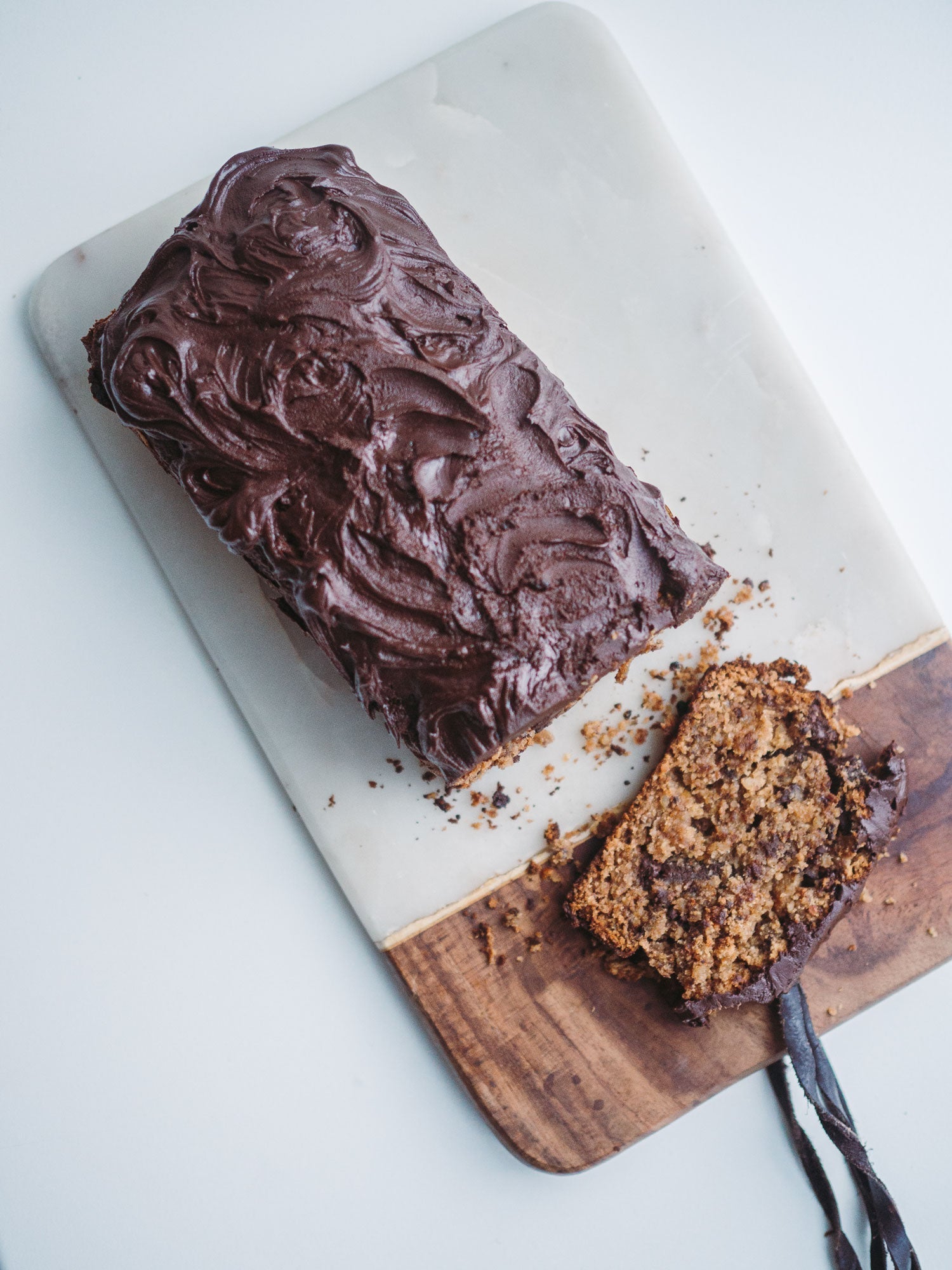 Krydderkage med tørret frugt