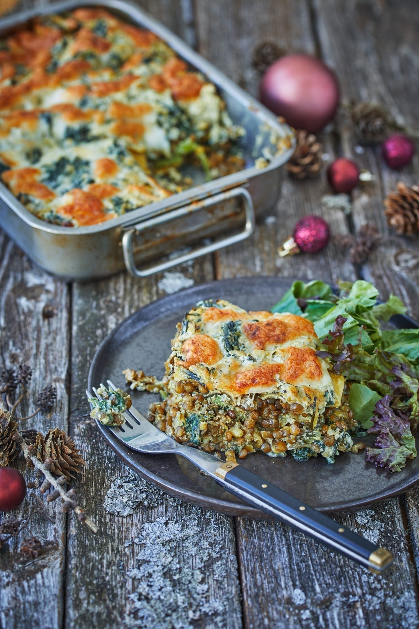 Vegetarlasagne med spinat, linser & grøn pesto