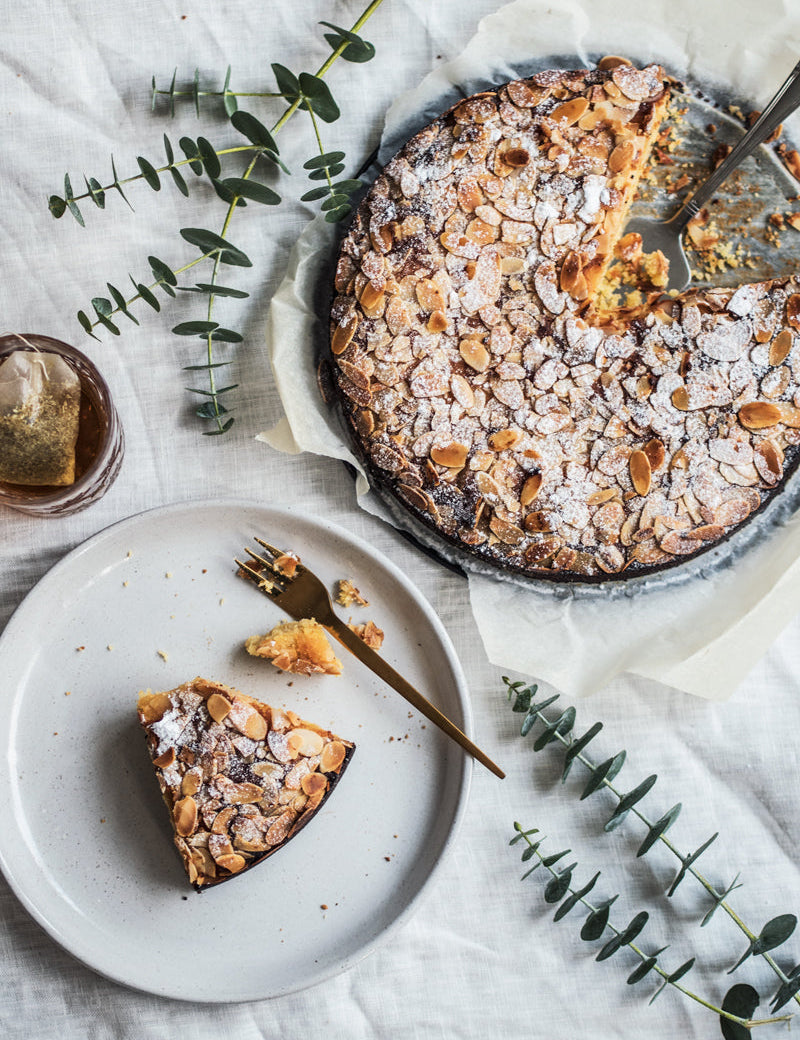 Citronkage med polenta og mandler