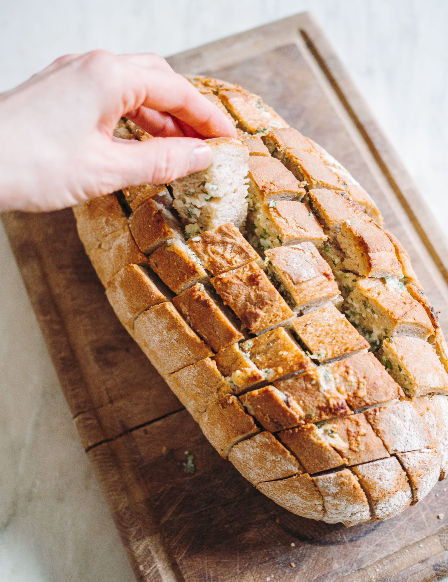 Pull apart brød med hvidløg og parmesan