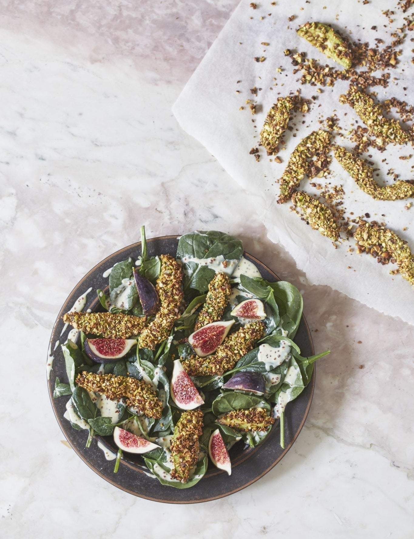 Spinatsalat med avocado og figner