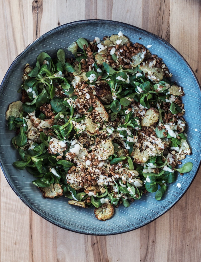 Speltkernesalat med ristet blomkål