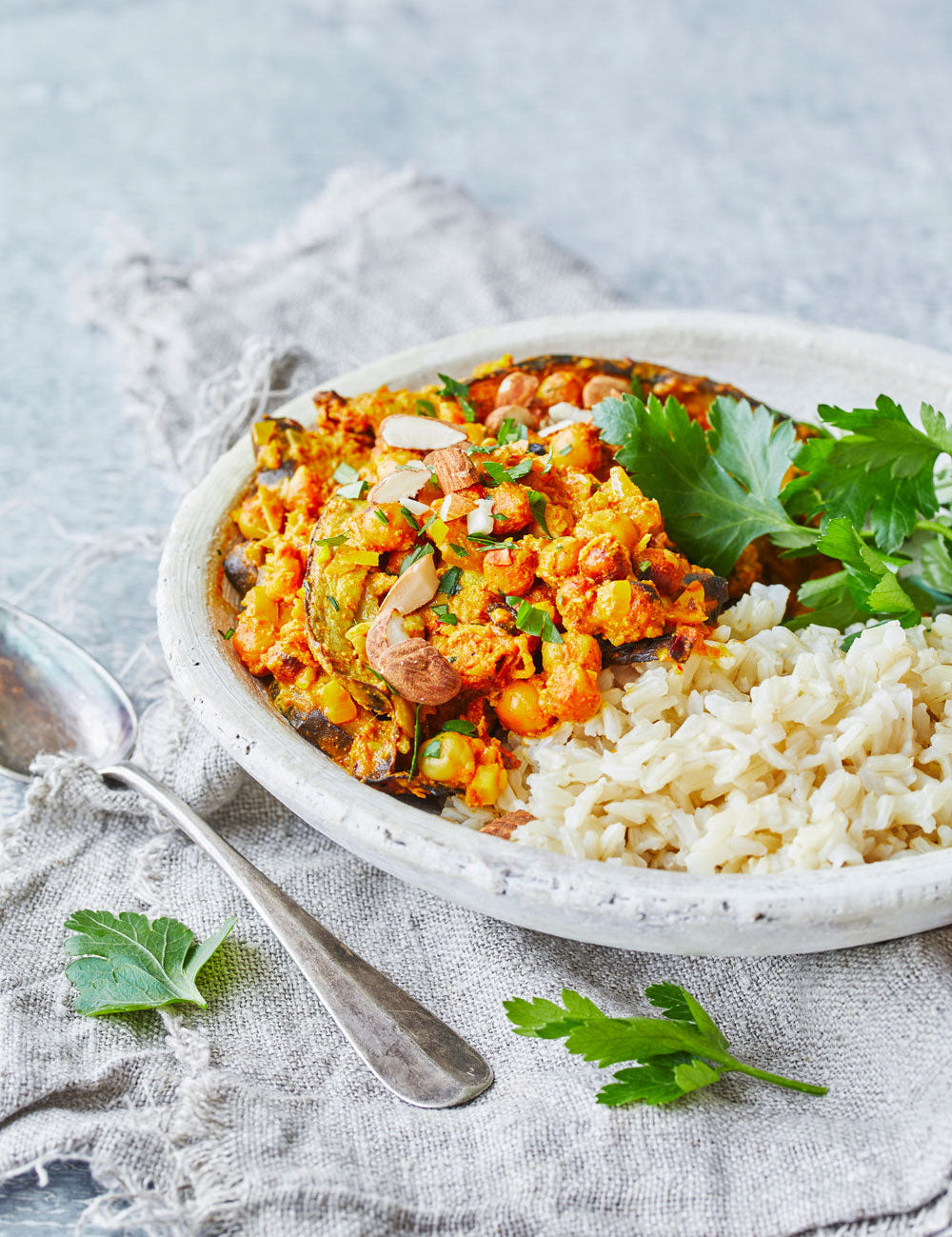 Vegetarisk tikka masala med aubergine & kikærter