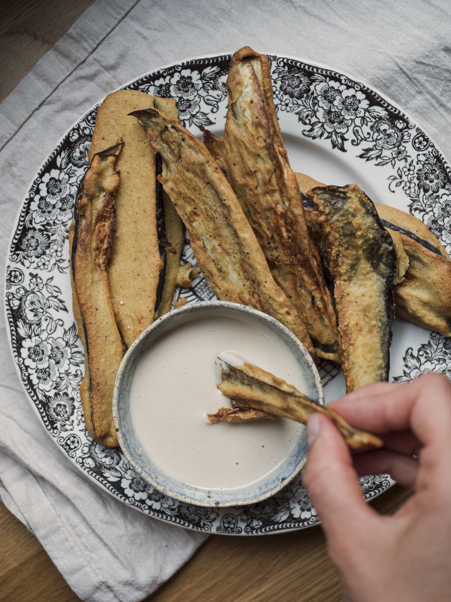 Auberginefritter med kikærtemel
