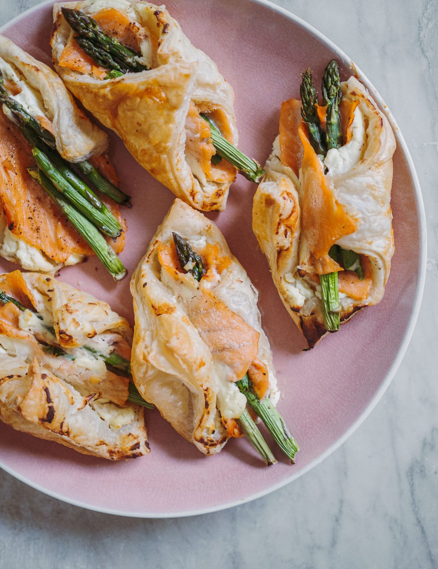 Butterdejspakker med laks