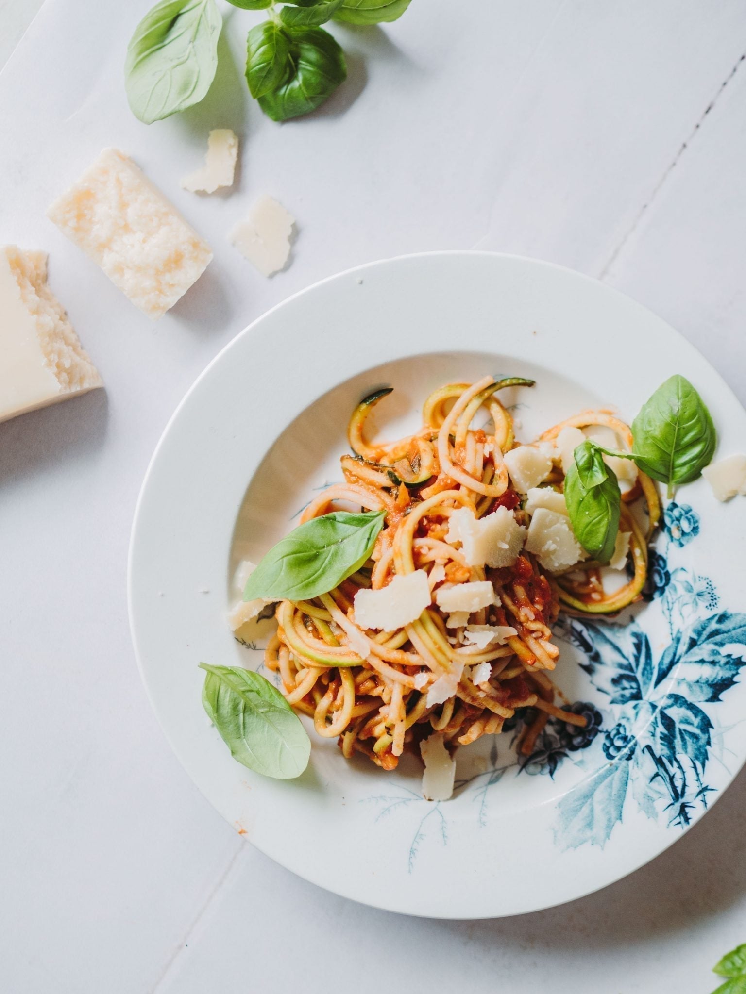 Hverdagspasta med luksus tomatsauce