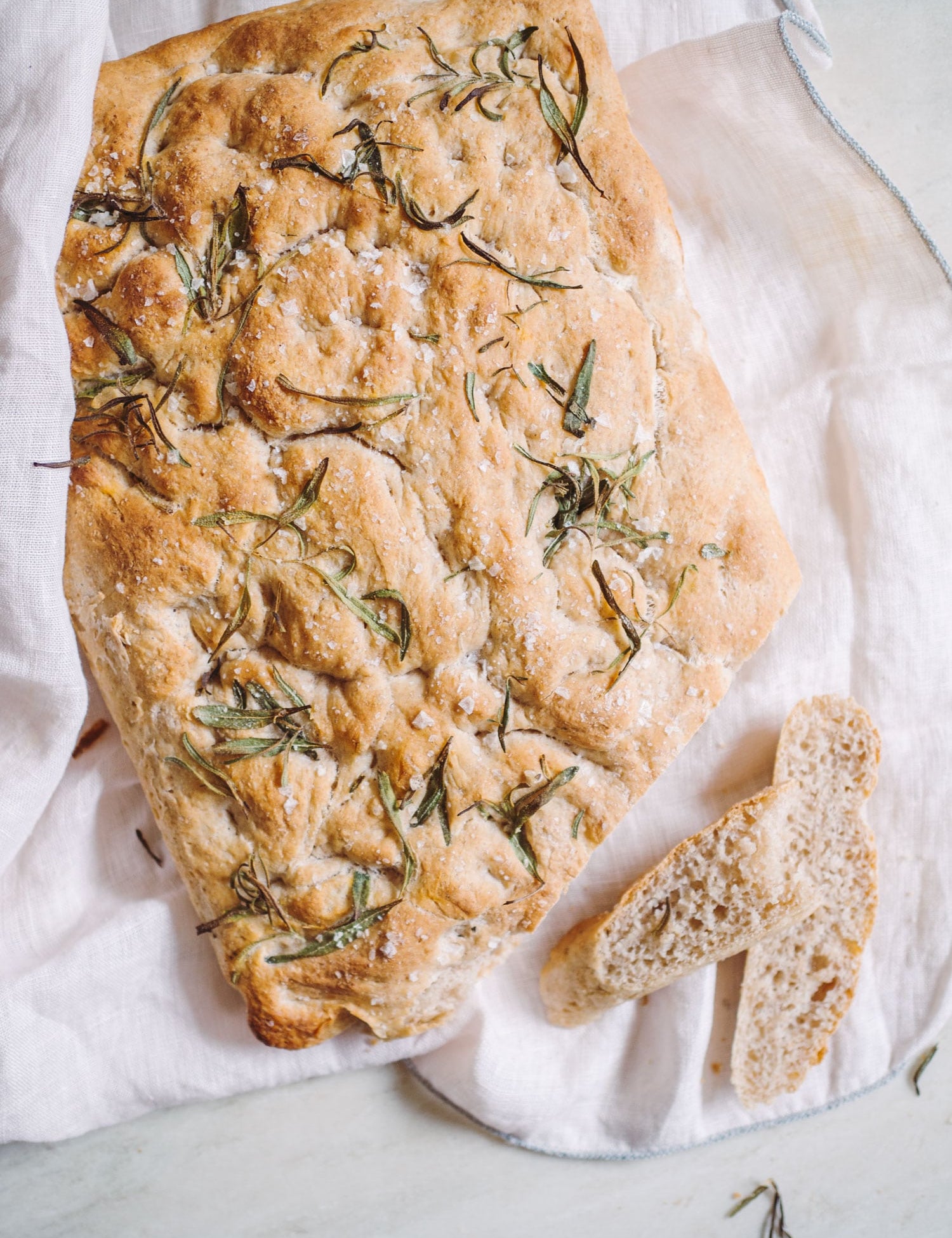 Foccacia brød med rosmarin