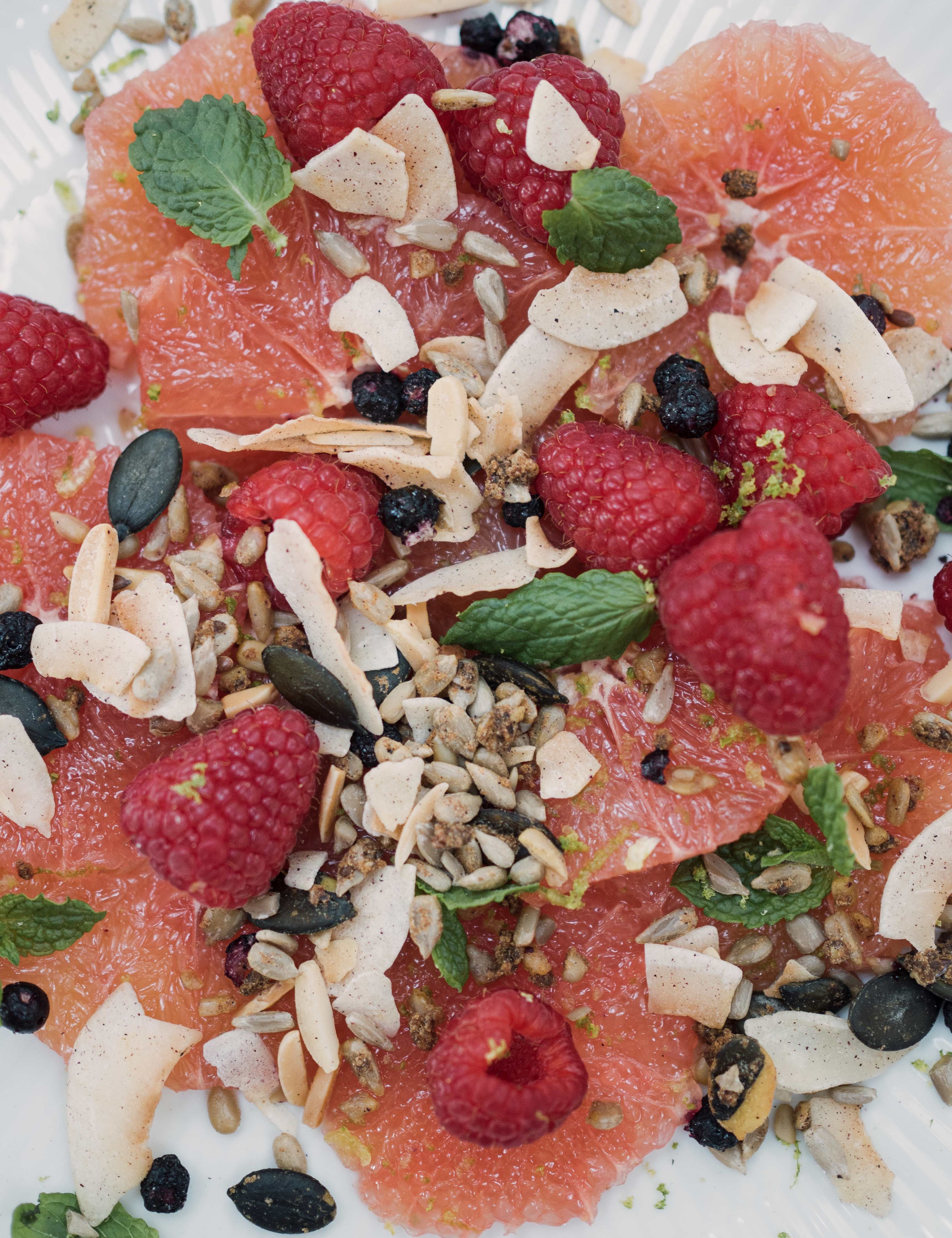 Grape med granola