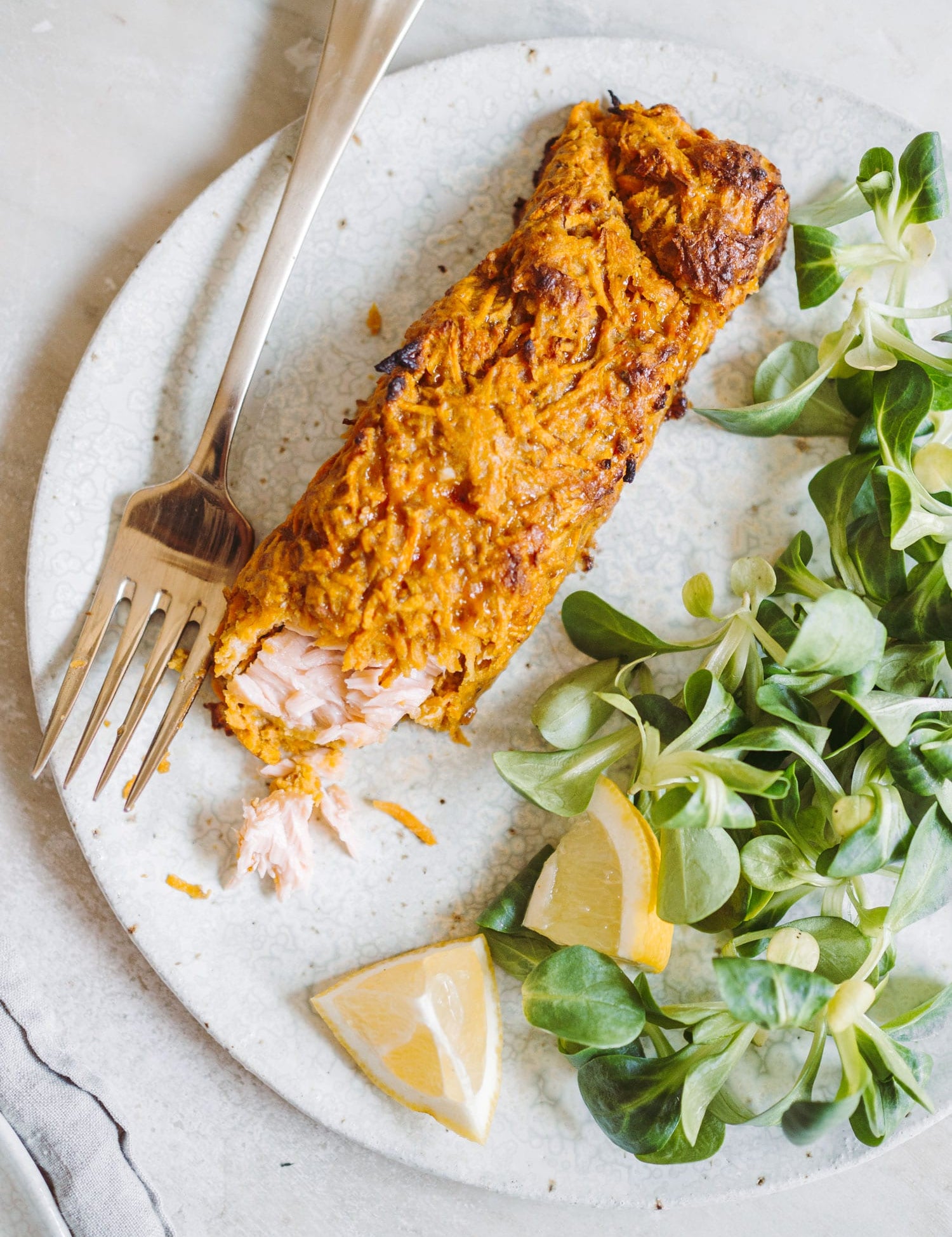 Indbagt laks med sød kartoffel røsti