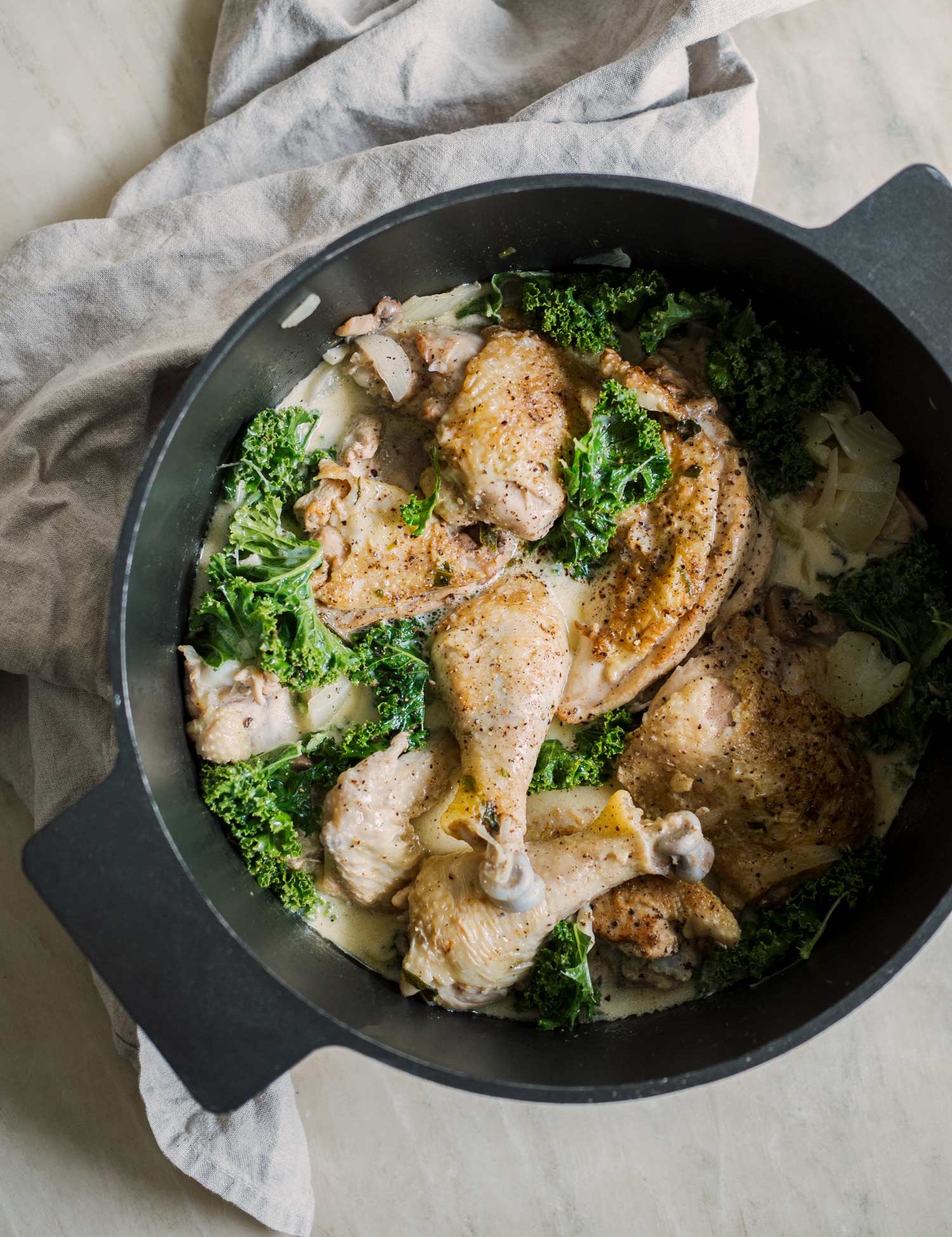 Kyllingegryde med fennikel og grønkål