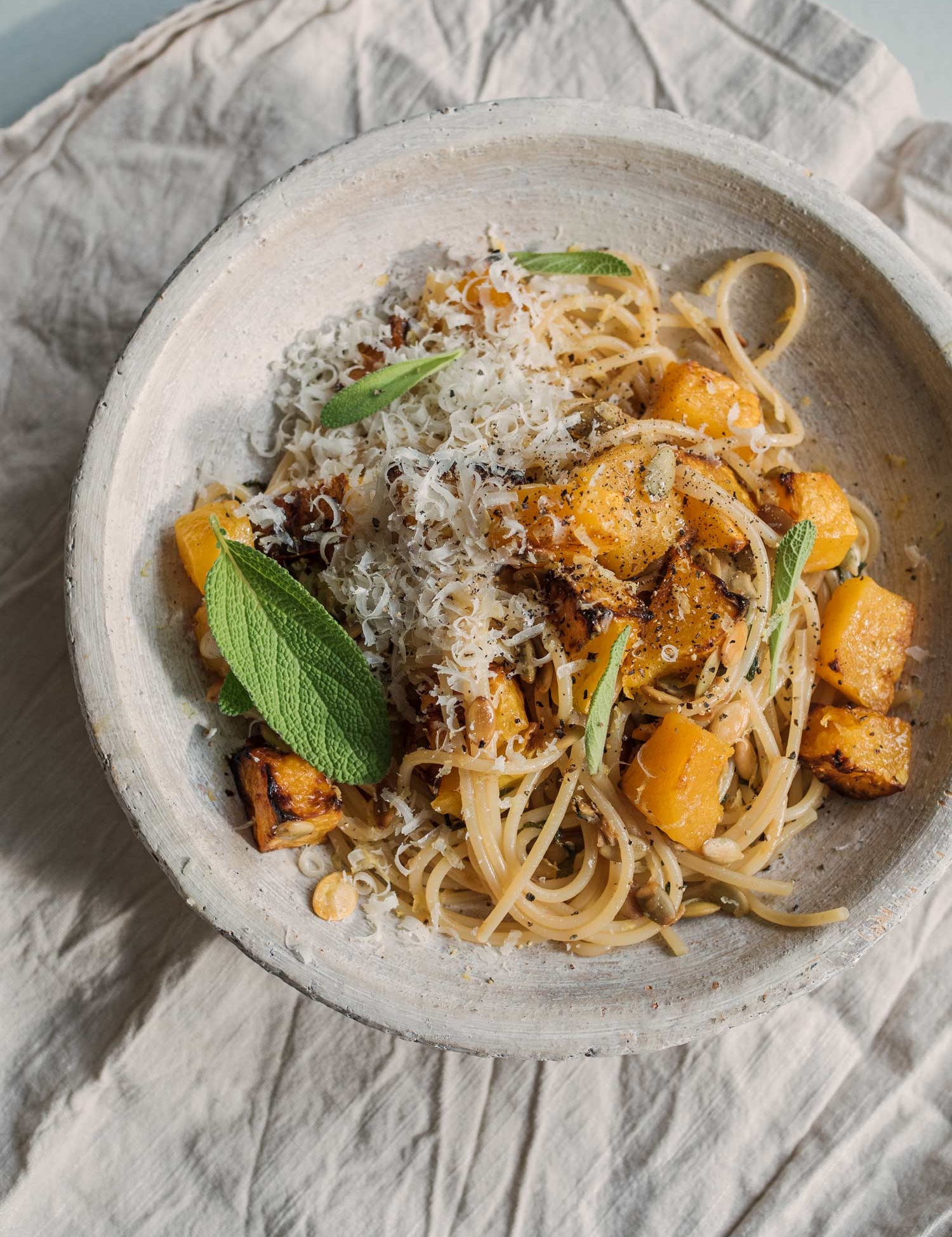 Pasta med græskar og salvie