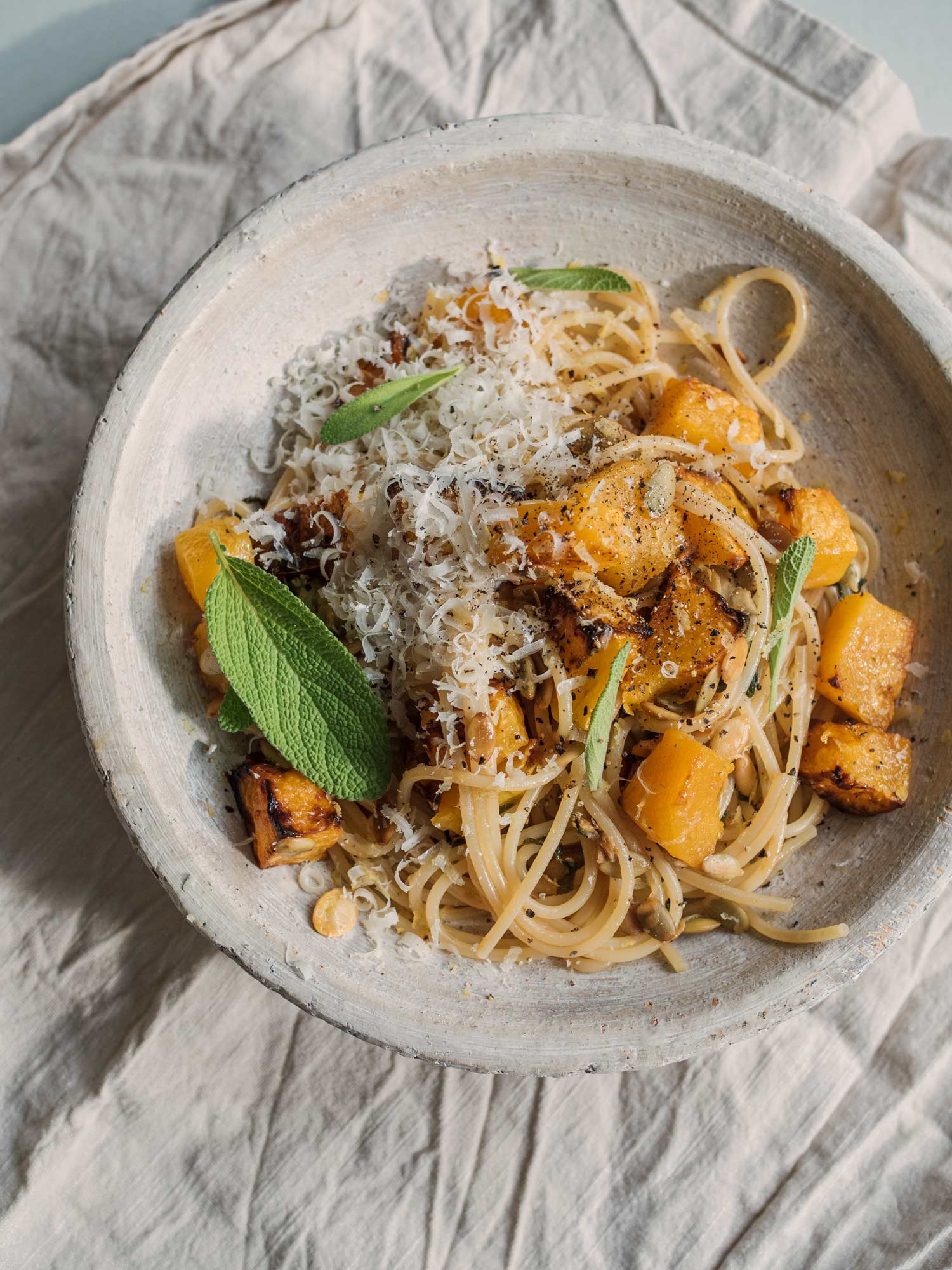 Pasta med græskar og salvie