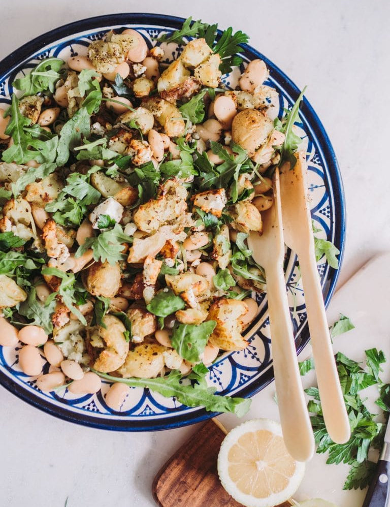 Ristet græsk kartoffelsalat