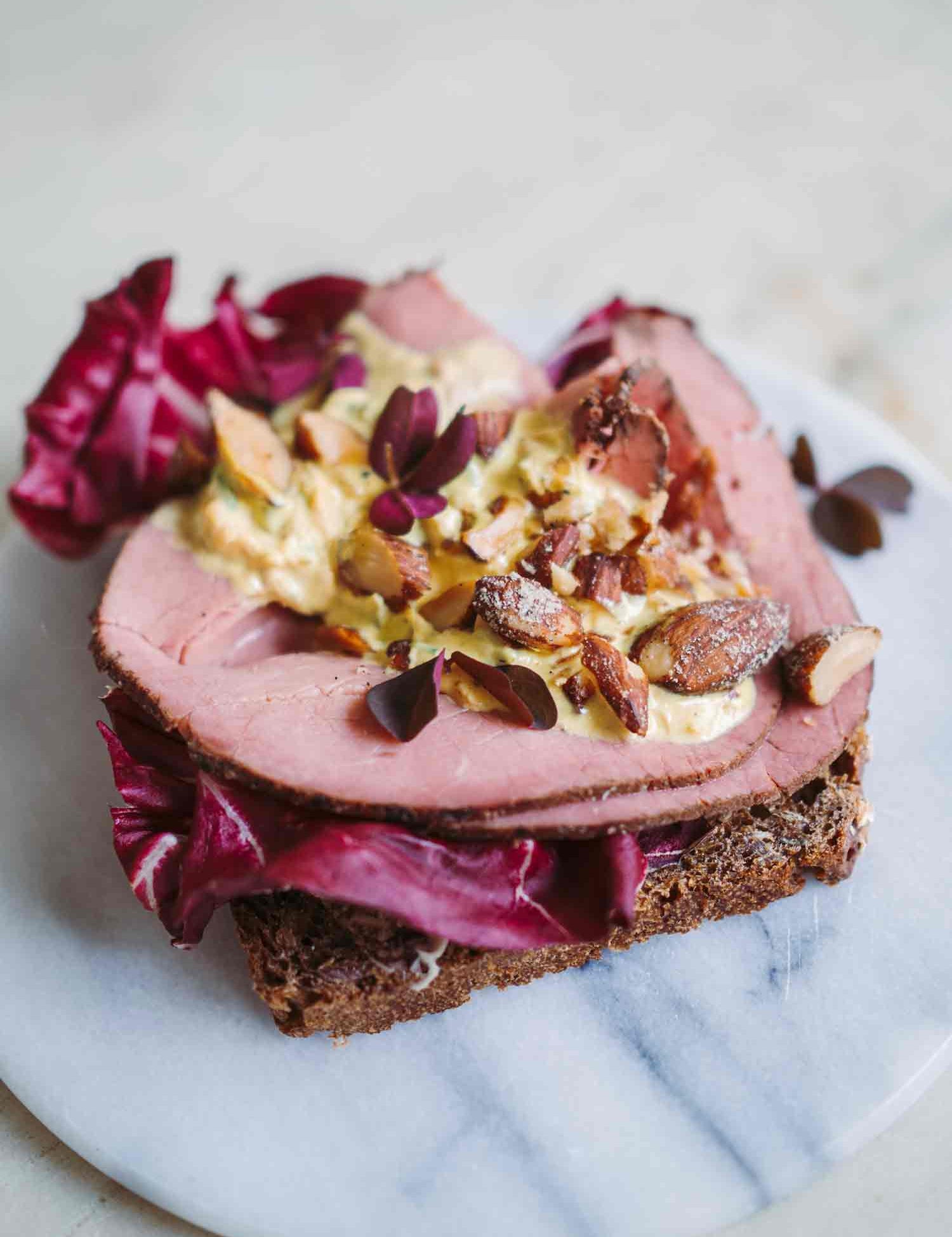 Smørrebrød med roastbeef
