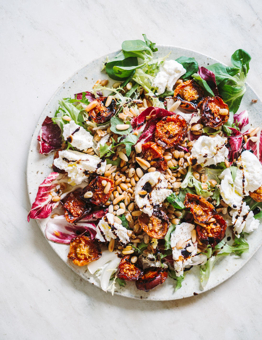 Speltsalat med ovntørrede tomater