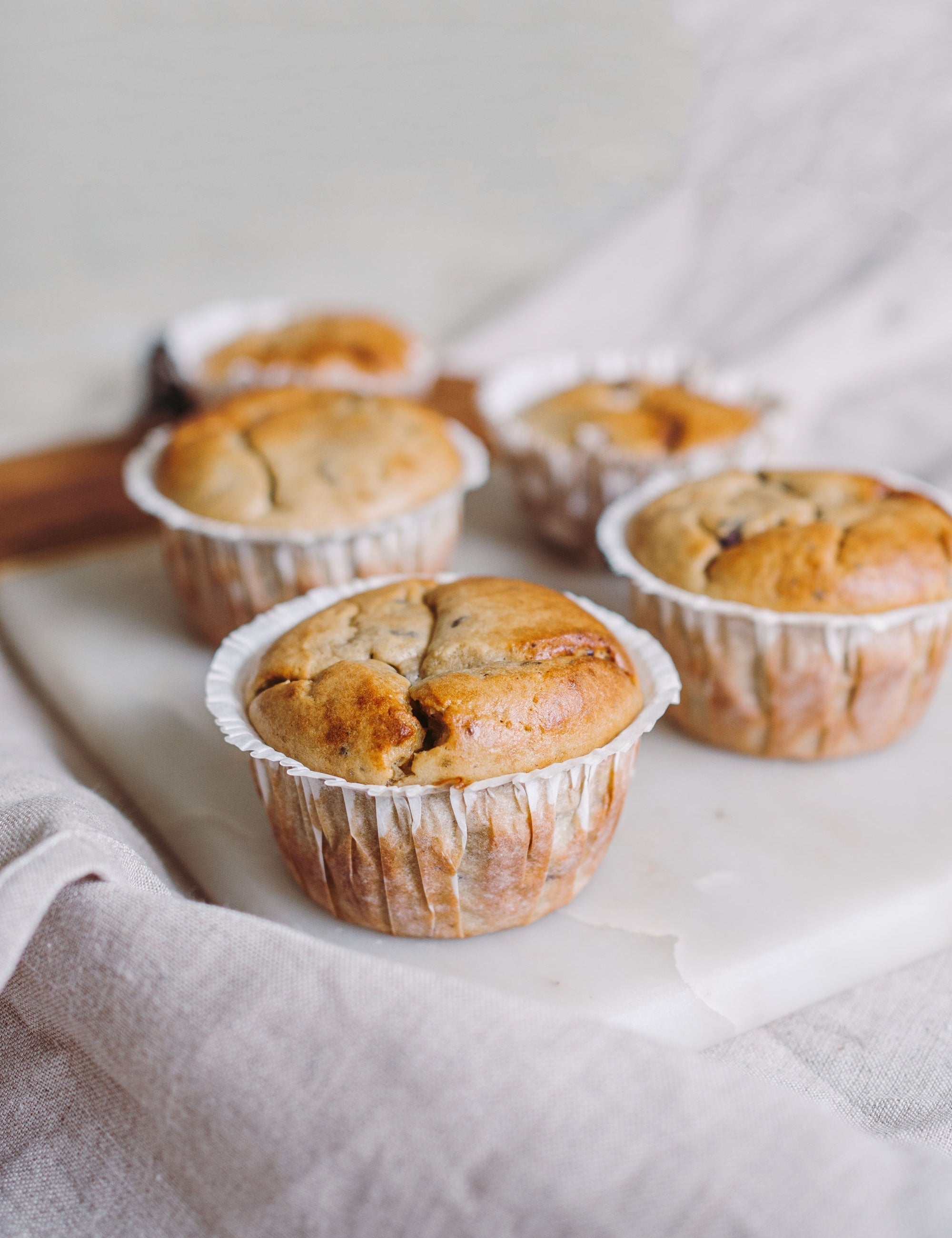 Sunde muffins med banan og peanutbutter