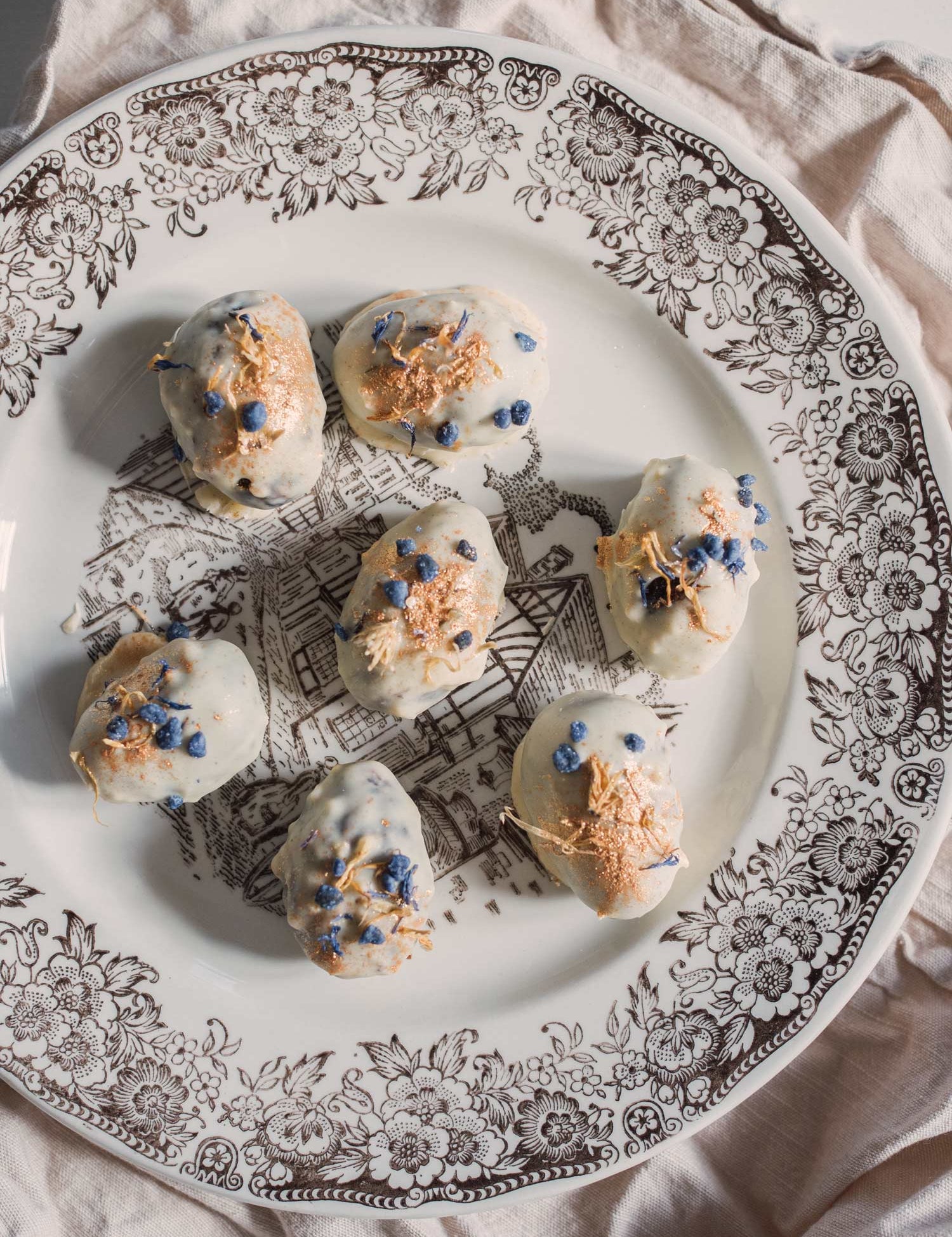 Sunde påskeæg med svesker