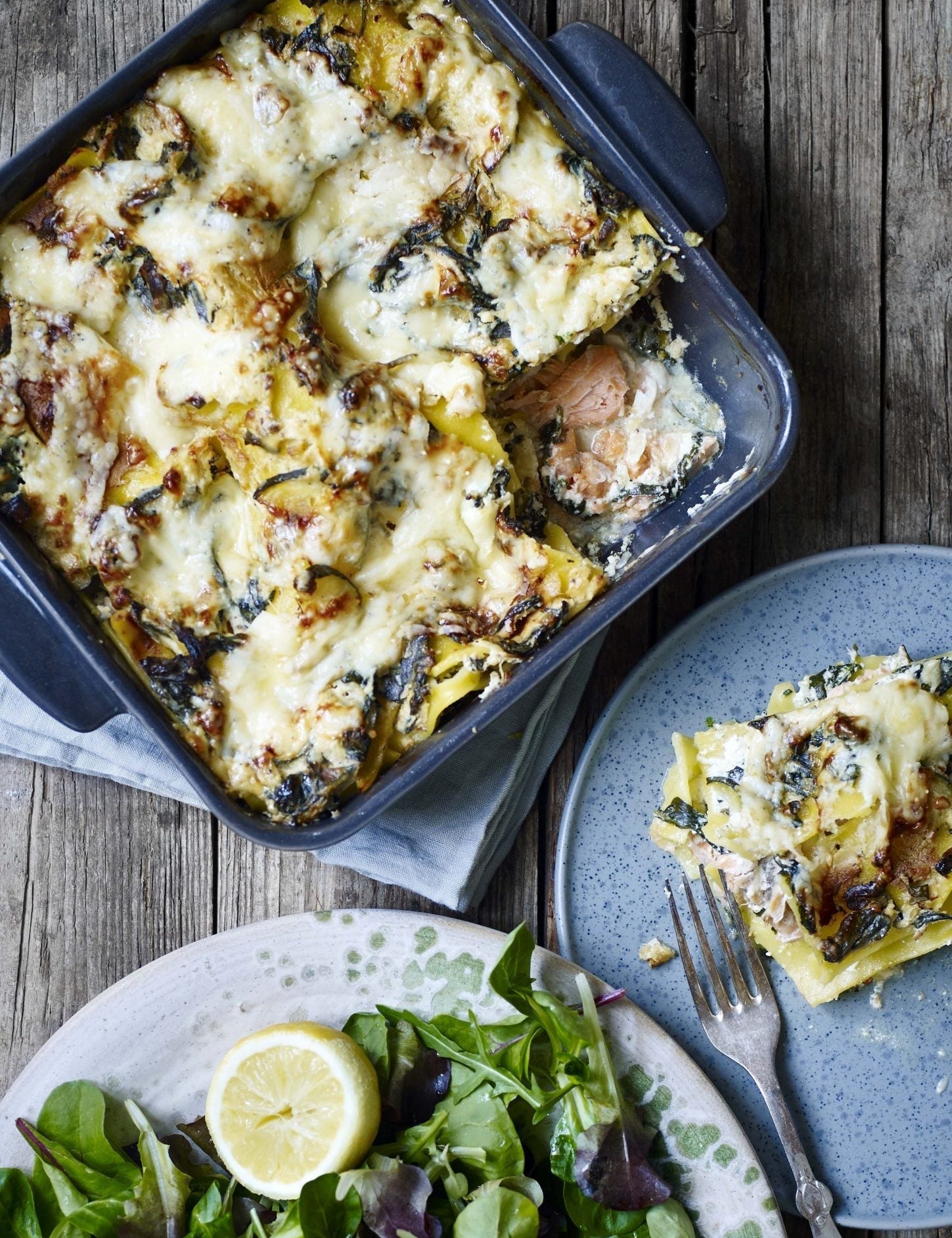 Lakselasagne med ricotta & spinat