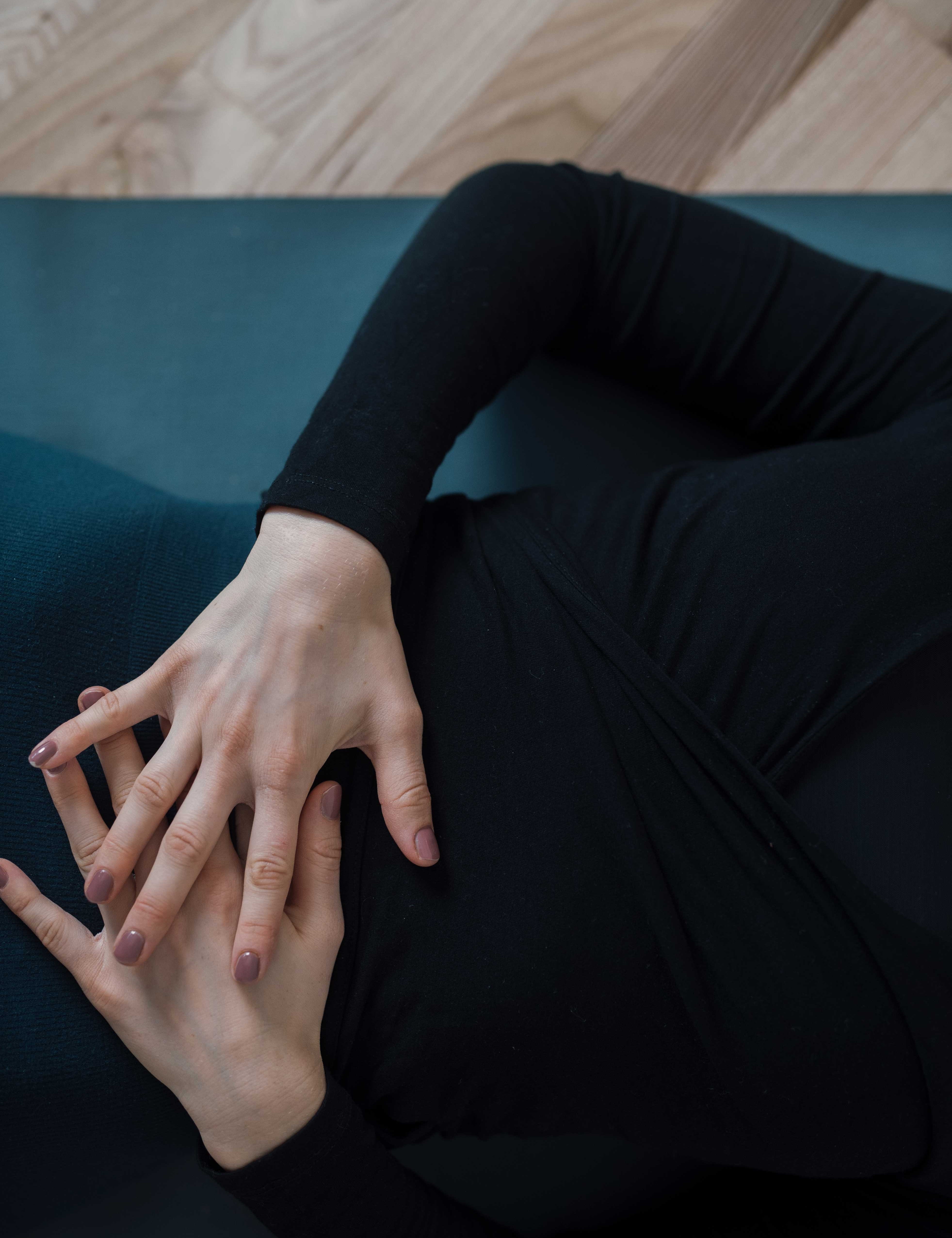 Yoga mod menstruationssmerter