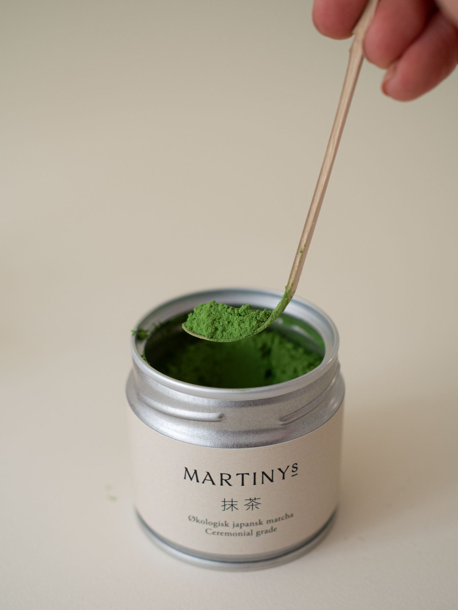 matcha med ske